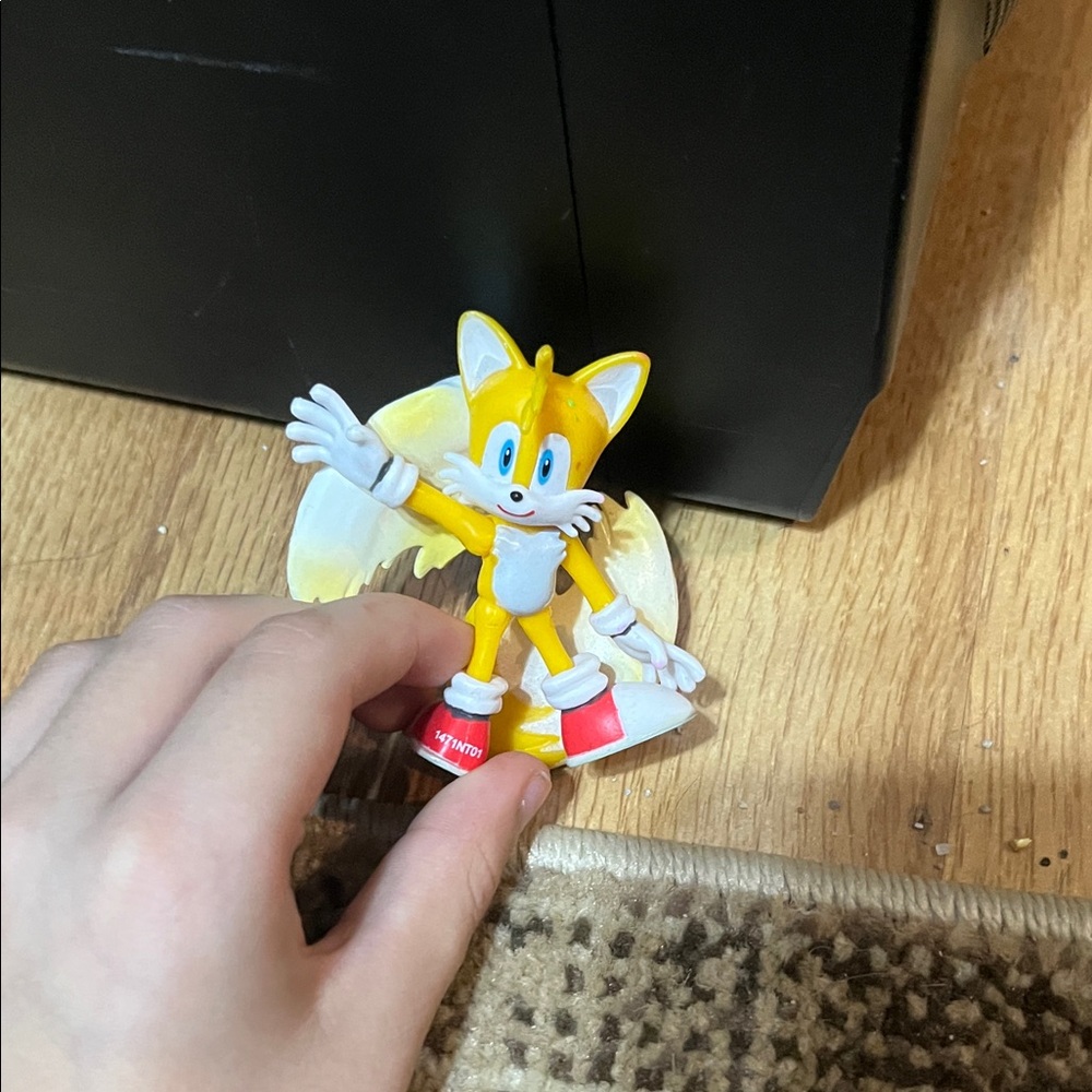 Sonic the Hedgehog Tails Action Figure - Yellow and White